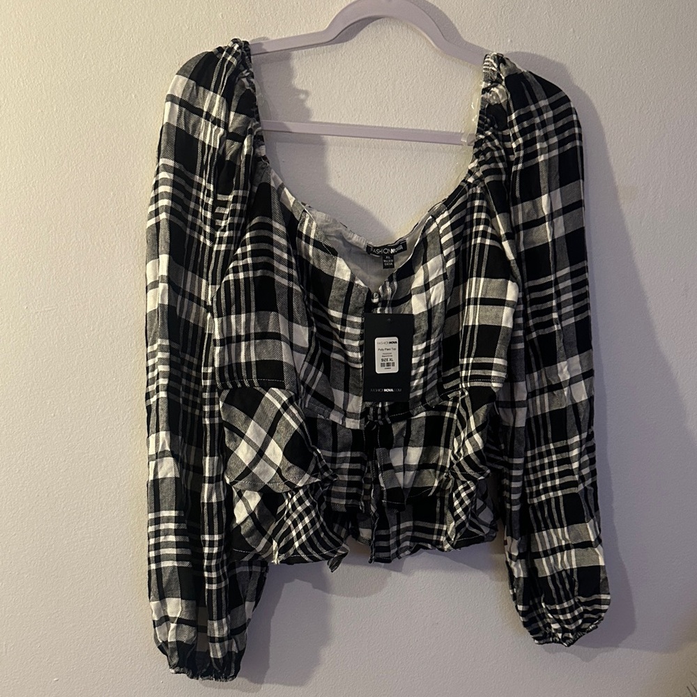 Fashion Nova Black & White Plaid Peasant Blouse